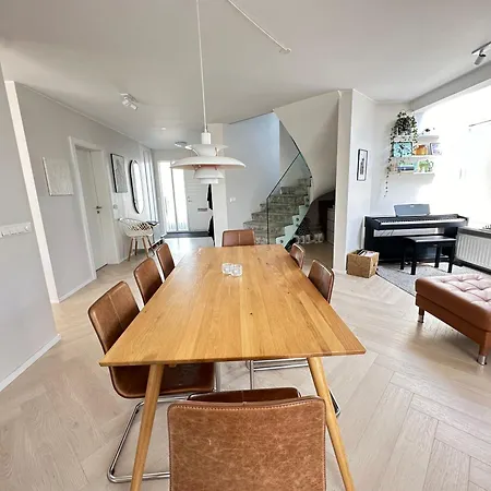 House Is Aflagrandi - West Side Of - Birta Feriehus *