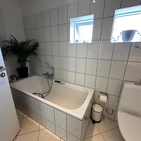 House Is Aflagrandi - West Side Of - Birta Feriehus *
